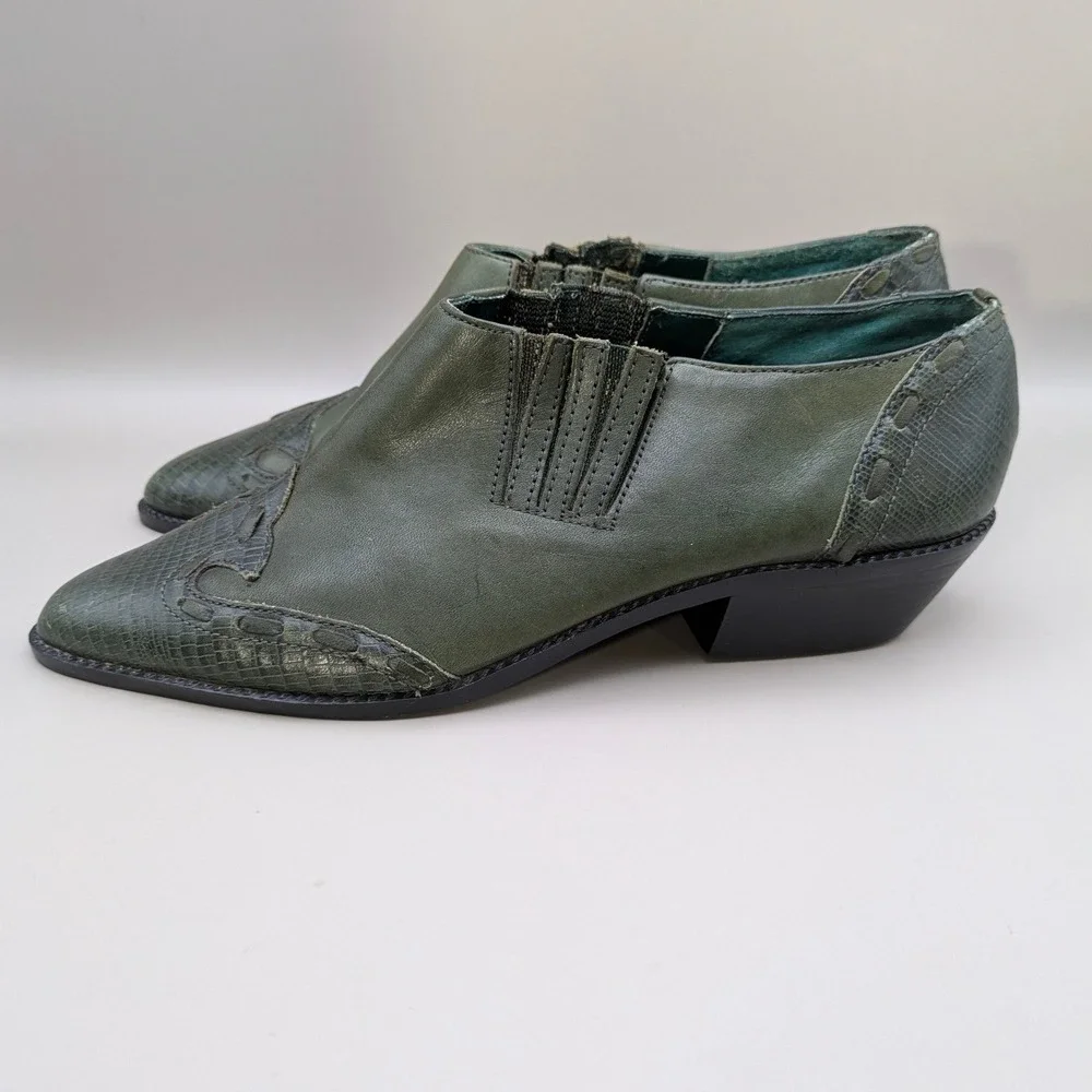 Vintage Nine West Sage Green Leather Lizard Print Western Booties Size 6.5